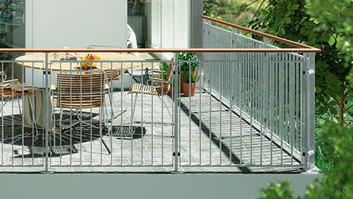 Nordic gelænder på terrasse Nordic gelænder i galvaniseret stål til terrassen. Afslut gelænderet med en flot håndliste i mahogni.